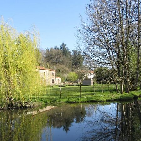 Chambres D'Hotes De La Templerie-Moulin Bazoges-en-Paillers Kültér fotó